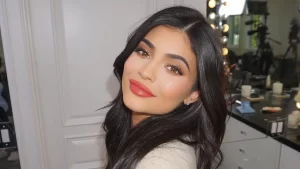 Does Kylie Jenner wear makeup everyday?